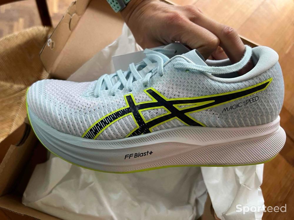 Course à pied route - ASICS MagicSpeed 2 Femme – Neuves, taille 39,5 - photo 3