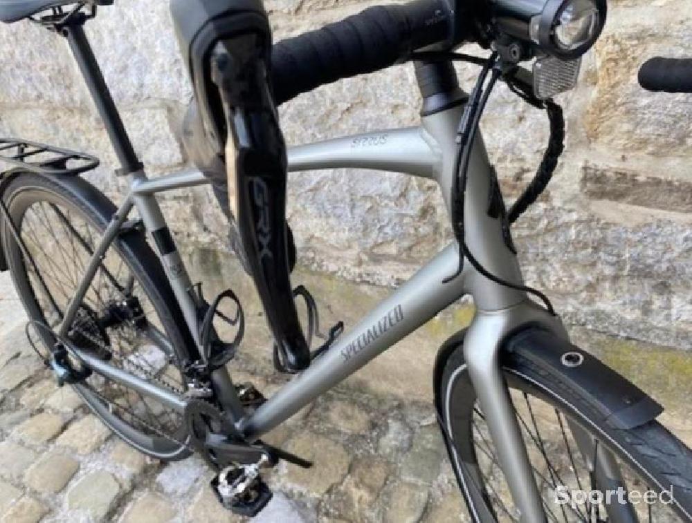 Vélo route - VTC Specialized Sirrus Elite EQ - photo 1