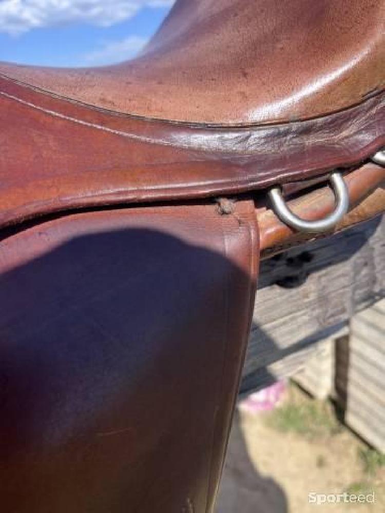 Equitation - Vends selle en cuir mixte 17.5p - photo 4