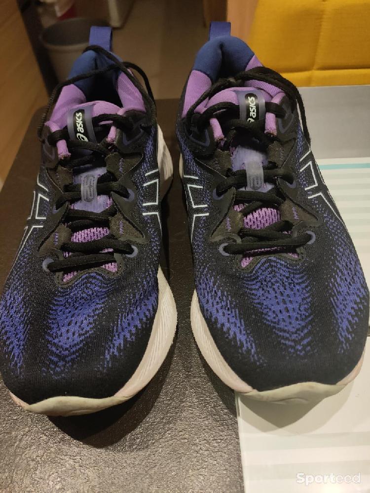Course à pied route - Asics running gel cumulus bleu foncé et violet - photo 5