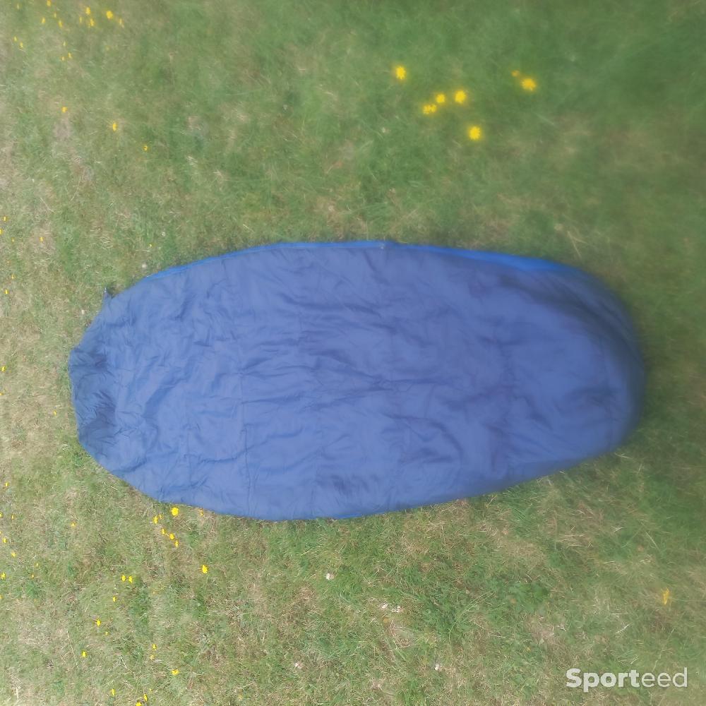Camping - Sac de couchage diosaz + 5 quechua decathlon - photo 2