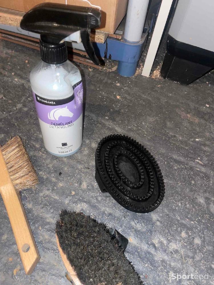 Equitation - Lot brosse equitation - photo 2