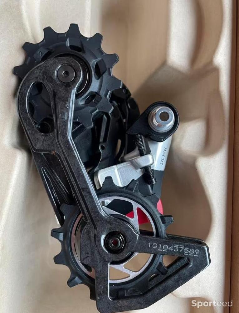 Vélo route - Dérailleur arrière SRAM RED AXS E1 - photo 3