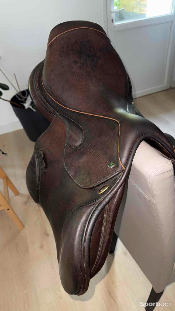 Equitation - Selle 17 pouces havane - photo 1