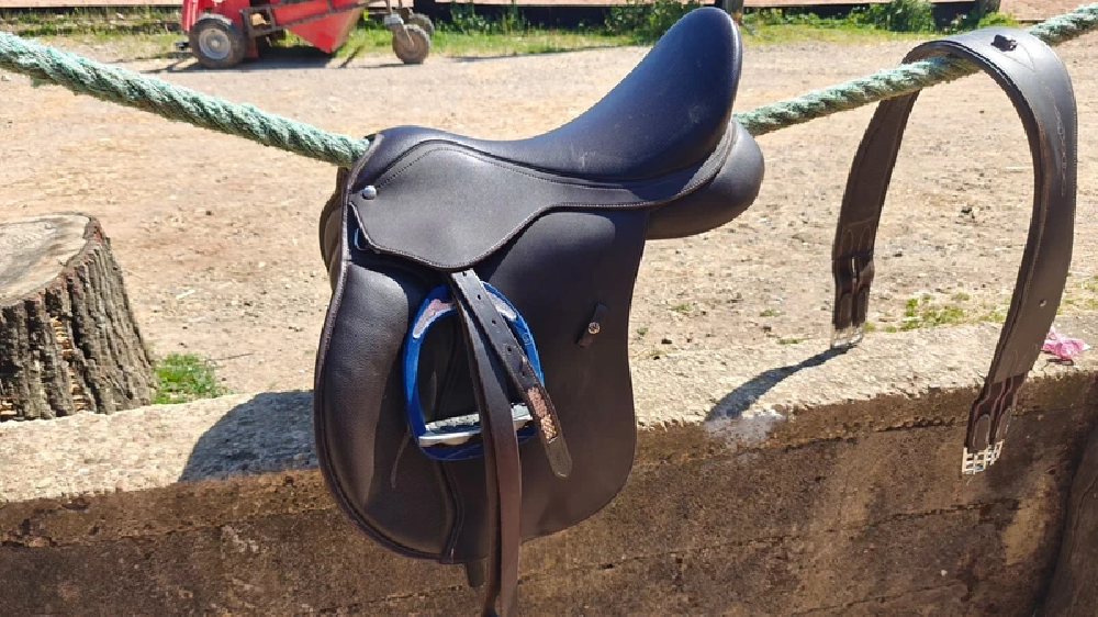 Equitation - Selle Wintec 500 Mixte Hart 17.5' - photo 1