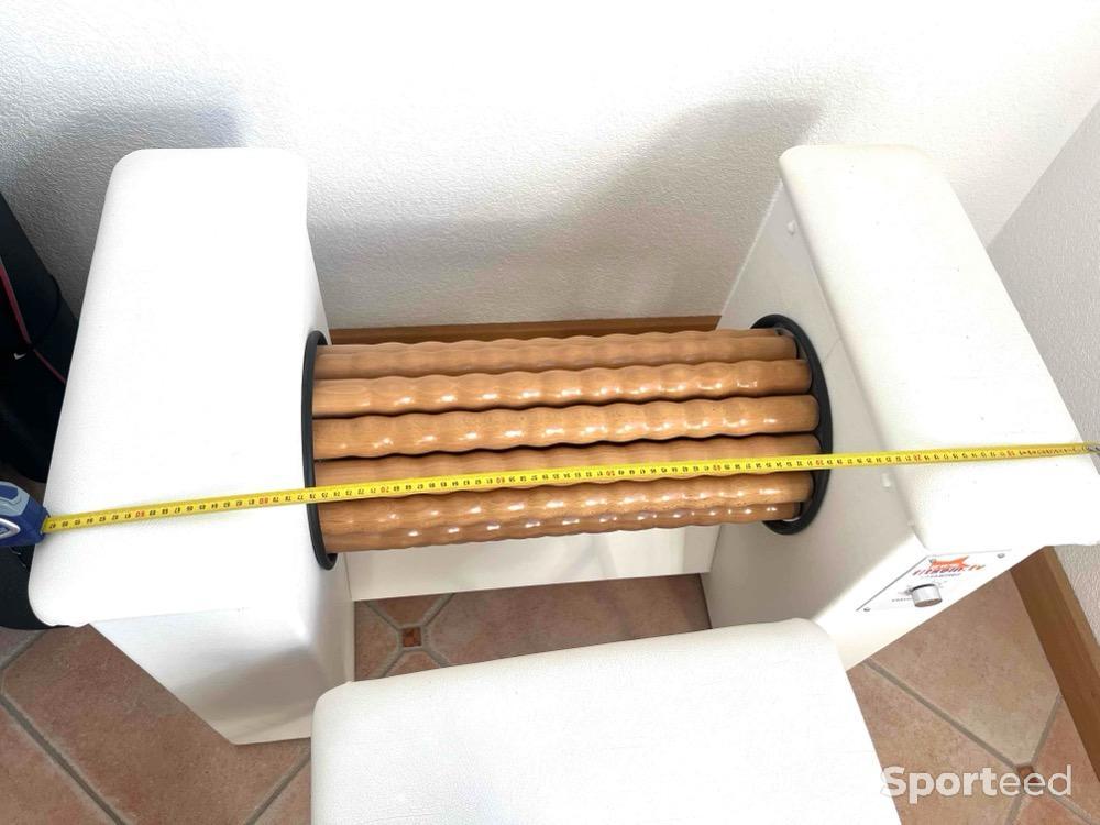 Fitness / Cardio training - Appareil électriques rouleaux en bois verni pour massage  - photo 4