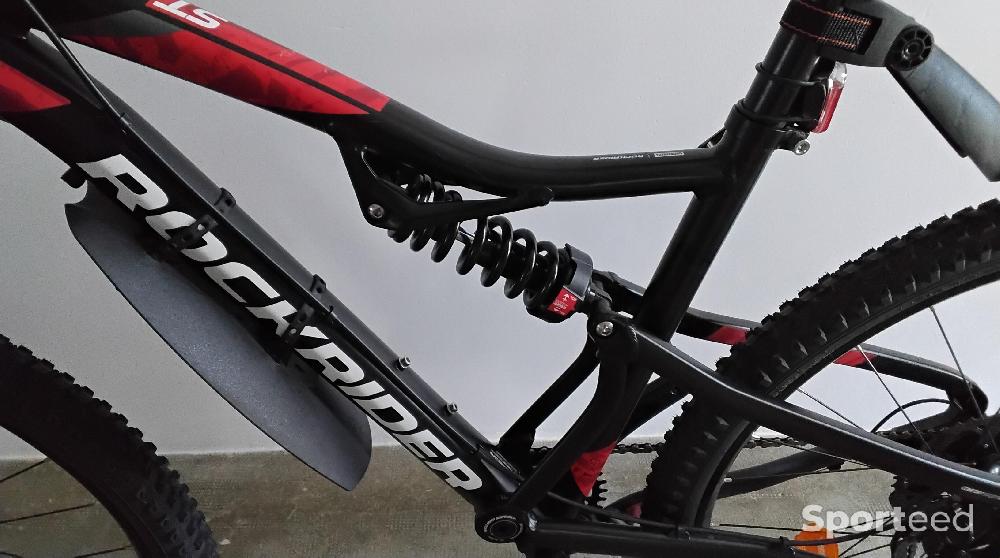Vélo loisir / urbain - VTT ROCKRIDER ST 530 NOIR ROUGE  - photo 4