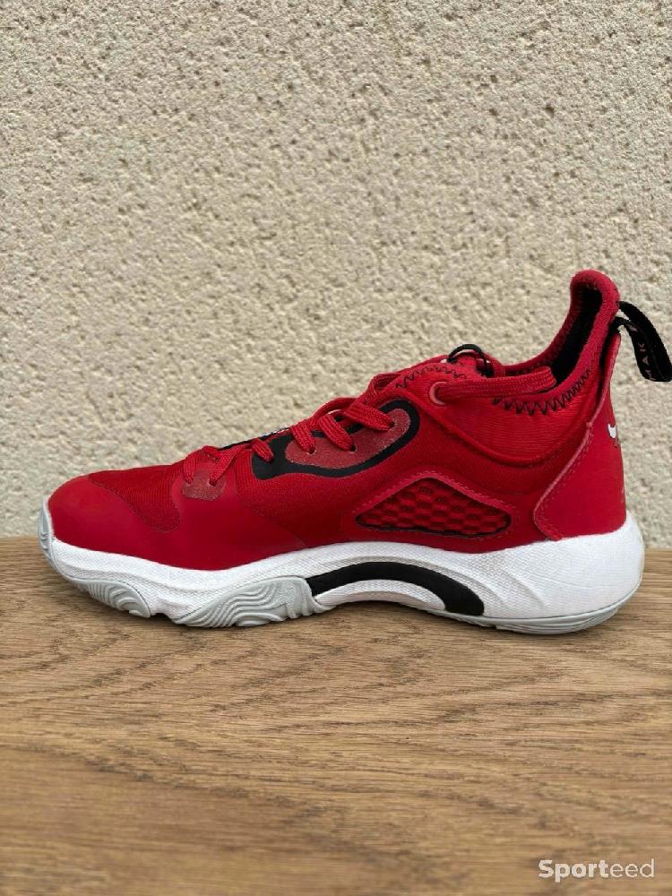 Basket-ball - Chaussures basket Chicago Bulls - photo 2