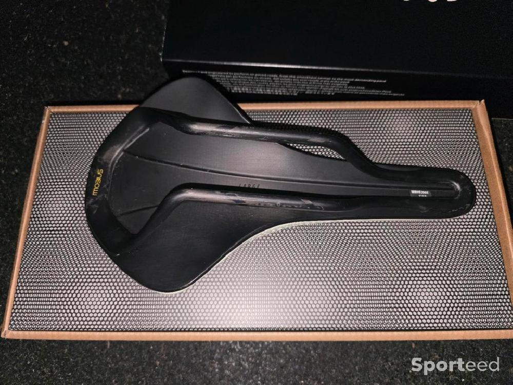 Vélo route - Selle Fizik Antares Versus Evo 00 - photo 1
