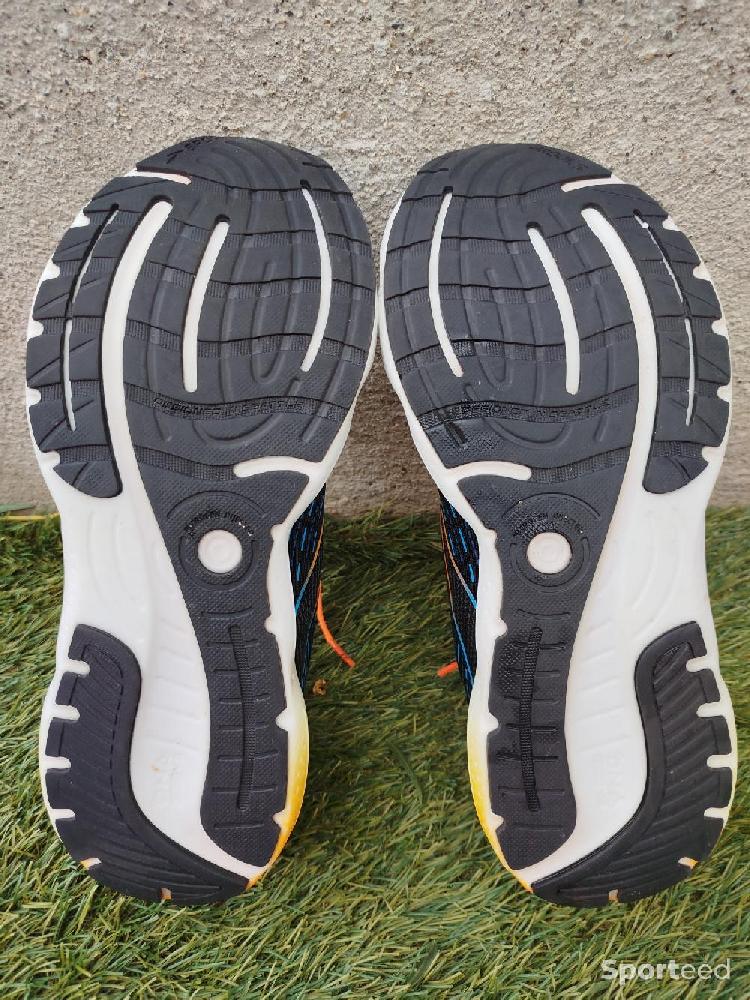 Course à pied route - Brooks glycerin 20 pointure 44.5 300kms - photo 2