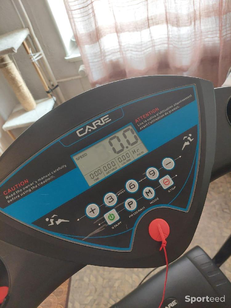 Fitness / Cardio training - Tapis de course Care CT-5621 – pliable, bon état - photo 3