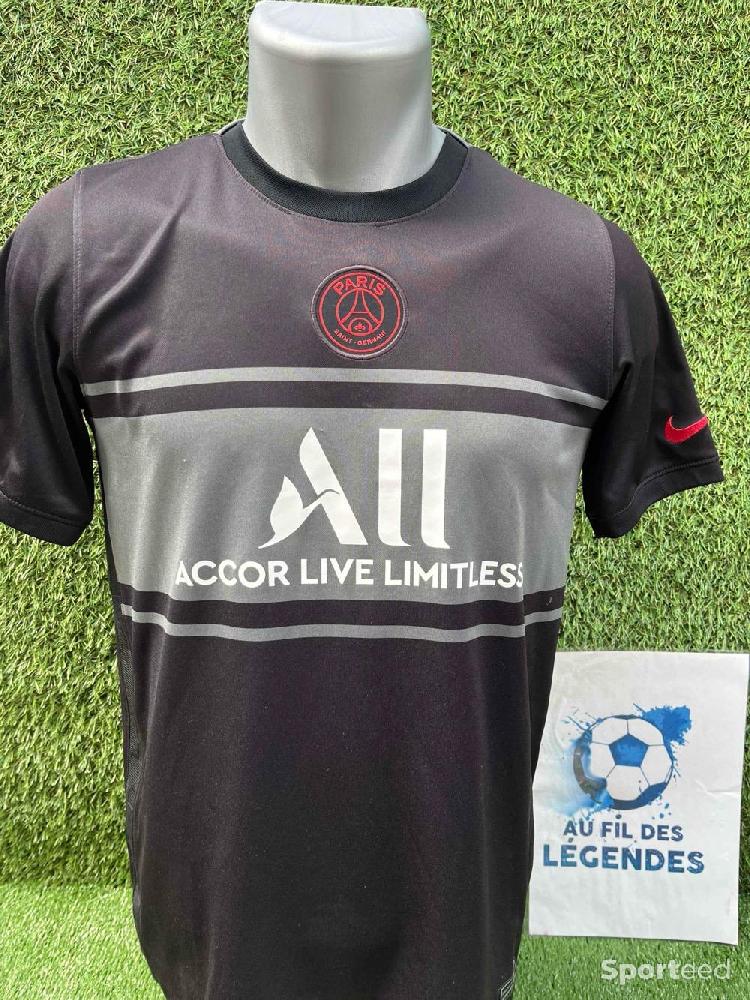Football - Maillot Neymar PSG  - photo 2