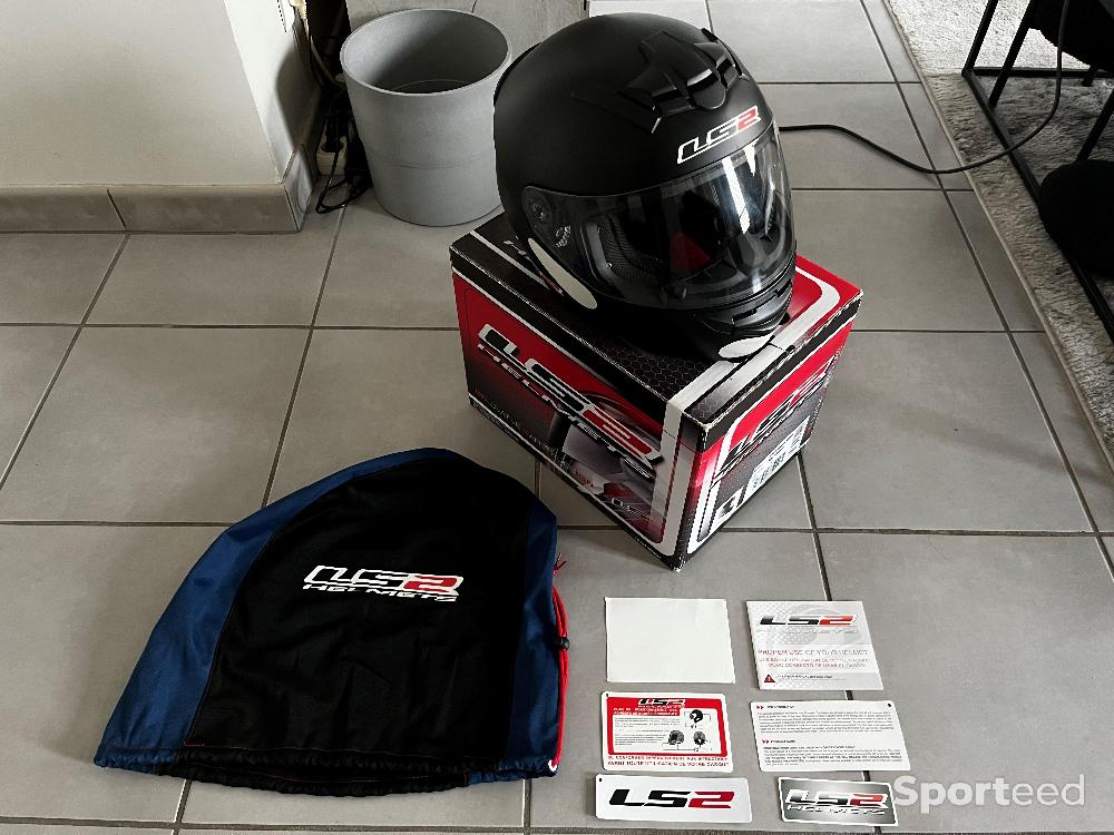 Moto route - 🏍️ Équipement moto complet – Très bon état – Casque, gants, blouson, chaussures 🏍️ - photo 4
