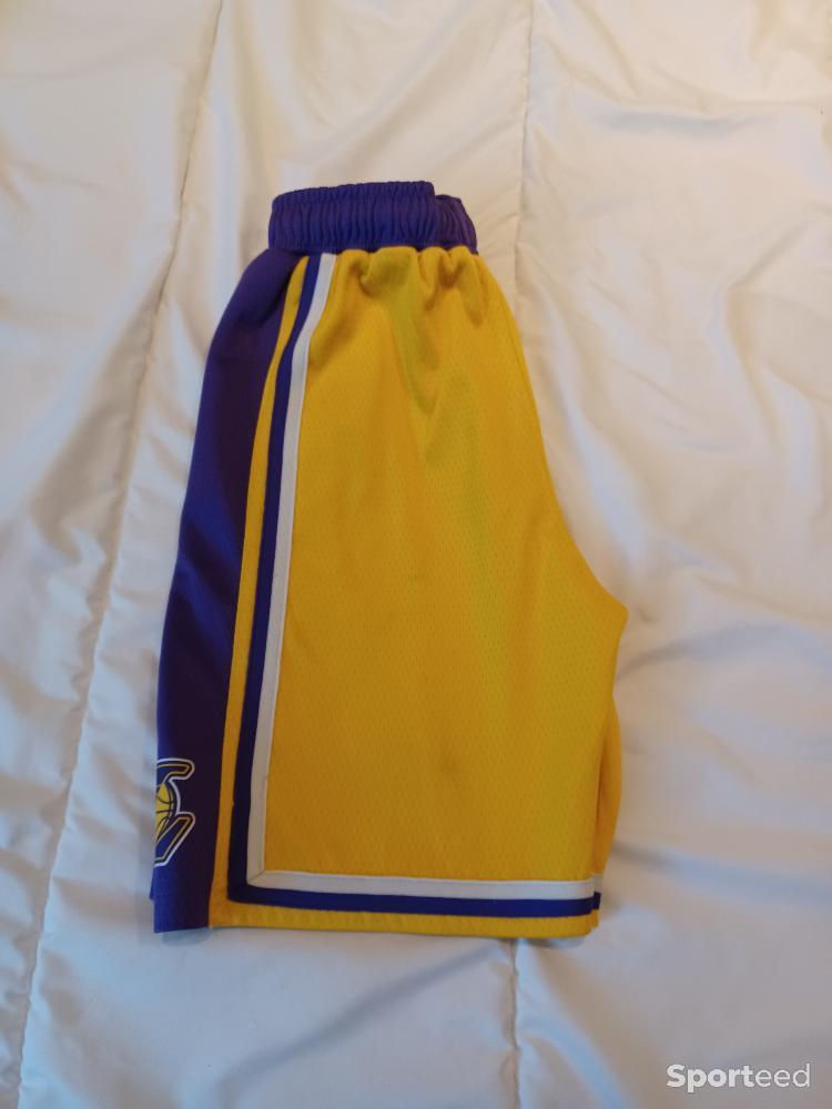 Basket-ball - Tenue de basket Lakers - photo 4
