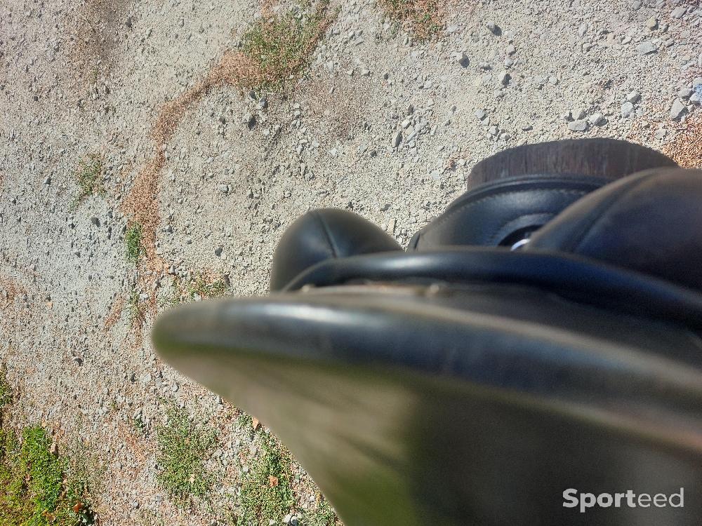 Equitation - Selle de dressage Zaldi 17,5 - photo 2