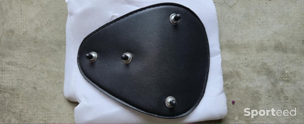 Moto route - Selle solo noire Harley Davidson Sportster Forty eight - photo 4