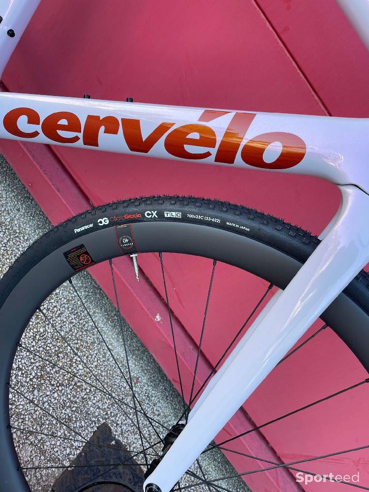 Vélo route - Neuf ! Kit cadre Cervelo r5 cx Taille M + roues reserve carbone 44/40 - photo 3