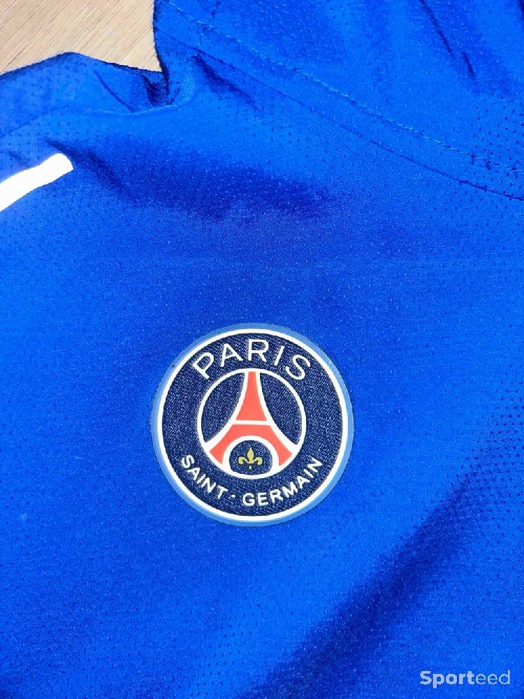 Course à pied route - Veste running Nike PSG  - photo 5