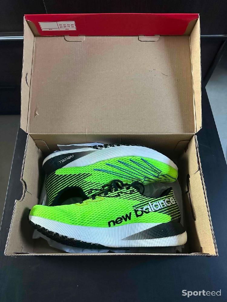 Course à pied route - New Balance NB FuelCell RC Elite- Plaque Carbone ( Taille 46 - US 12 - Running ) - photo 3