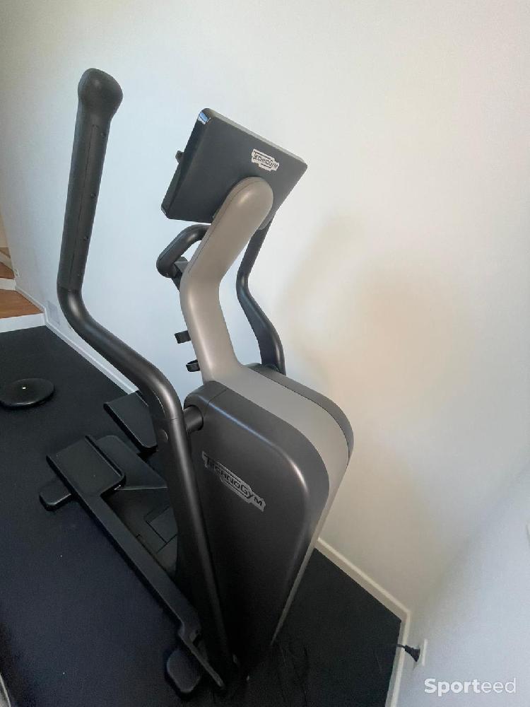 Fitness / Cardio training - Technogym Elliptical - vélo elliptique  - photo 4