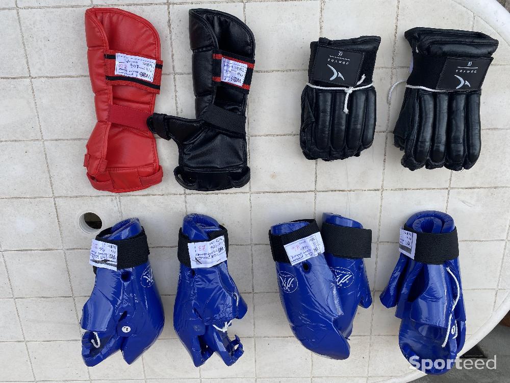Karaté - Lot 2 paires mitaines, 2 Protections +  4 paires Gants L escrime chinoise - photo 1