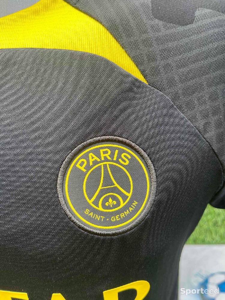 Football - Maillot training PSG  - photo 3