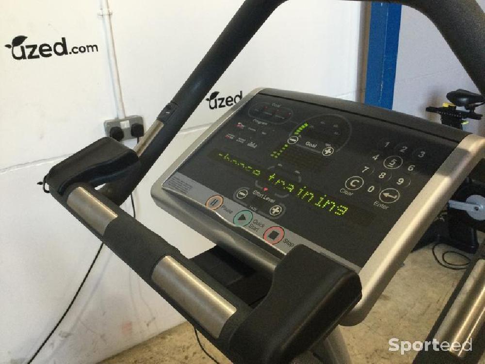 Fitness / Cardio training - Vélo droit - Technogym Excite Bike 700 LED - photo 2