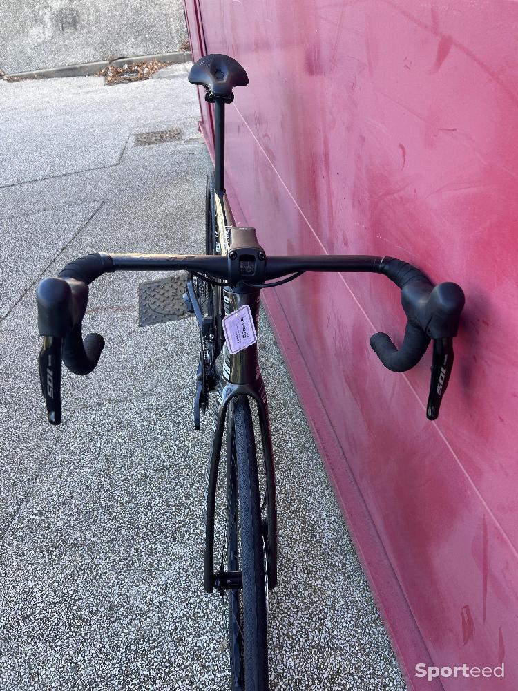 Vélo route - NEUF ! Berria Belador Pro 105 Di2 Taille M - photo 3