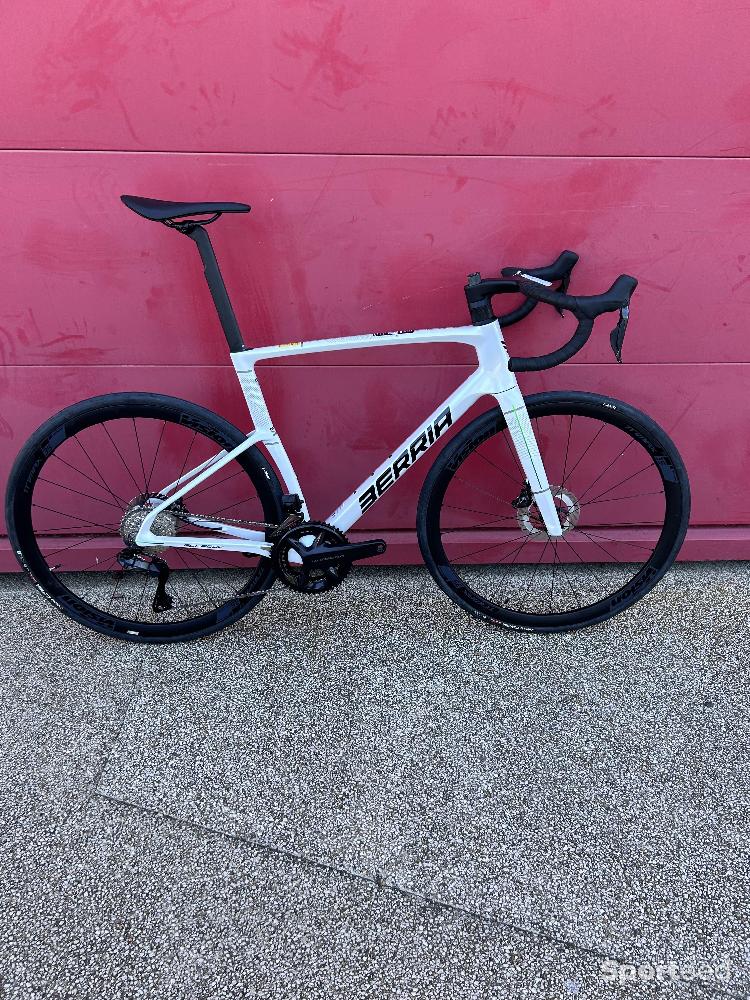 Vélo route - NEUF ! Berria Belador Pro Ultegra Di2 taille L - photo 1