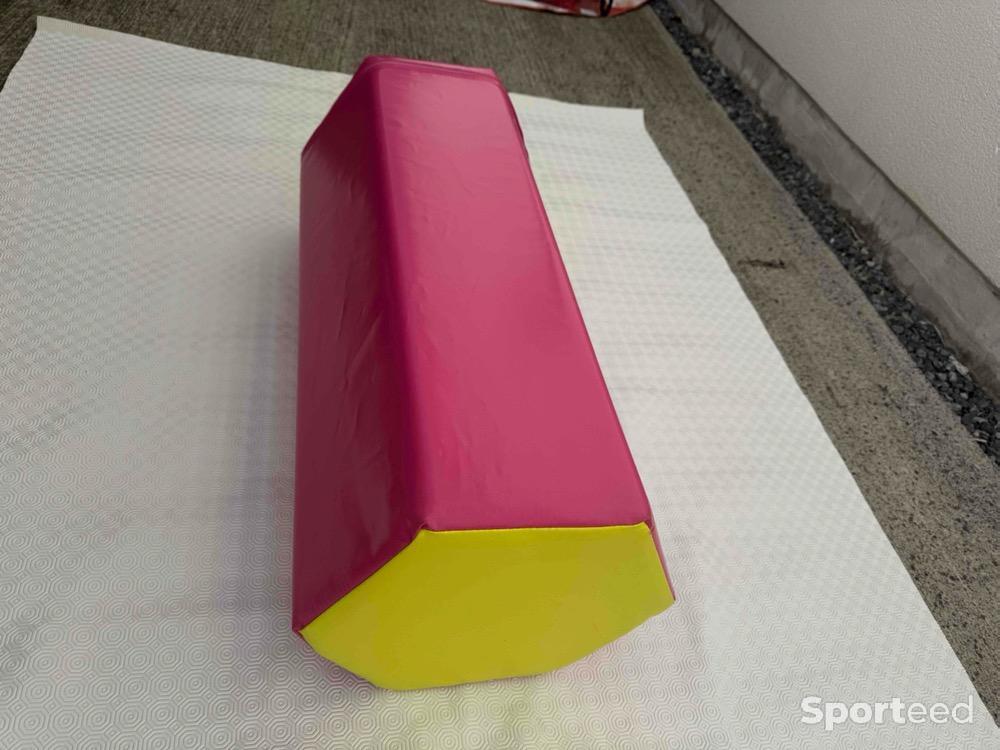Gymnastique - MODULE MOUSSE HEXAGONAL - 80 x 38 x 33 cm - photo 2