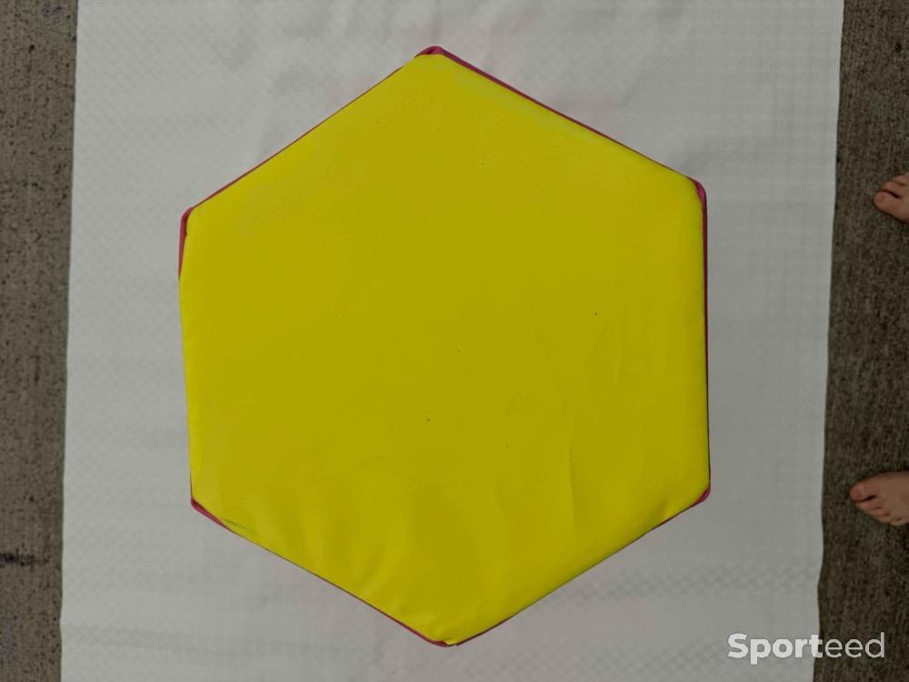 Gymnastique - MODULE MOUSSE HEXAGONAL - 80 x 38 x 33 cm - photo 4