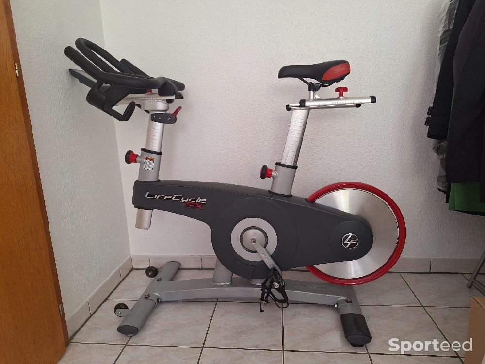Fitness / Cardio training - Vélo d'intérieur pour biking fitness spinning entretien entrainement Lifecycle Gx - matériel pro chez vous - photo 1