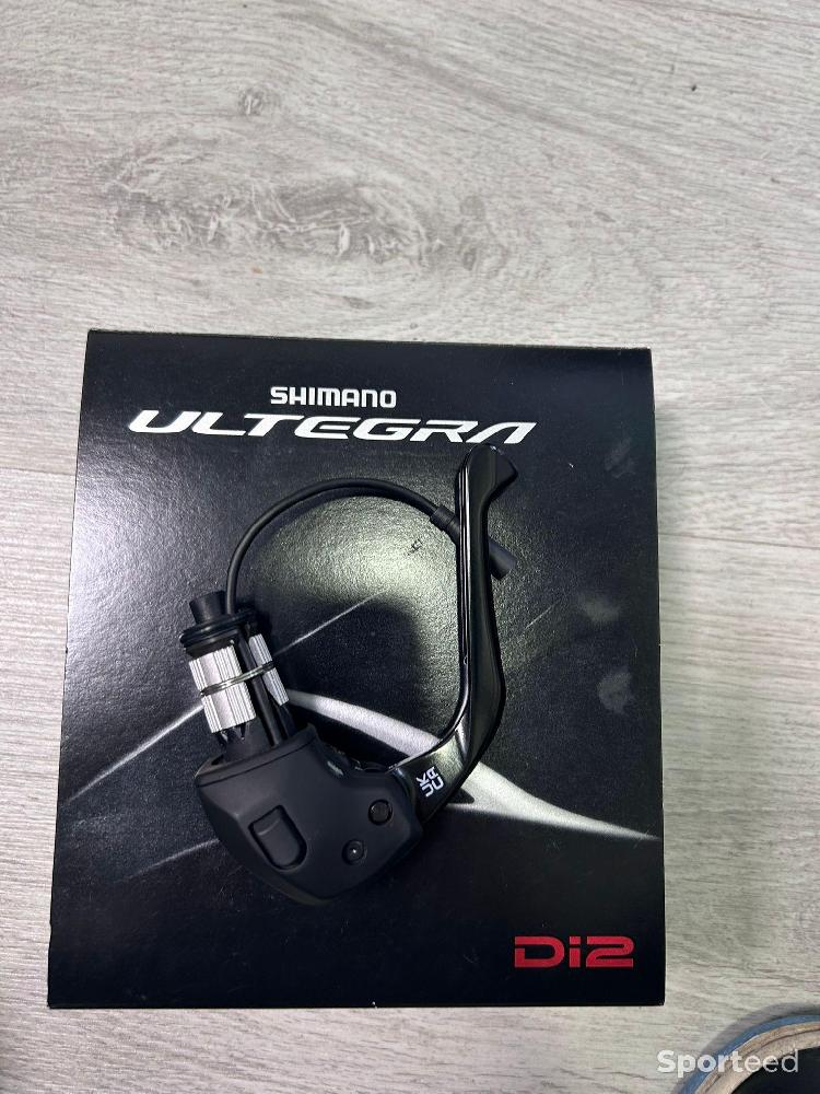 Vélo route - Neuf ! Manette droite  SHIMANO UTEGRA DI2 Contre la montre  - photo 1