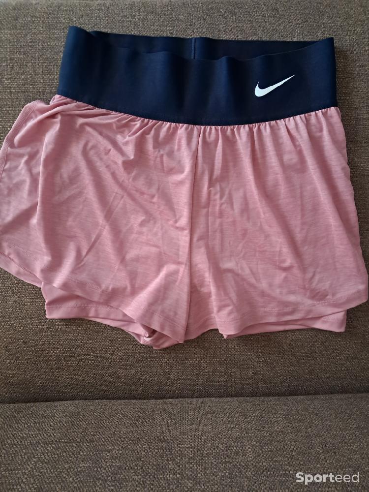 Tennis - Short tennis rose nike 2en1 taille S  - photo 1
