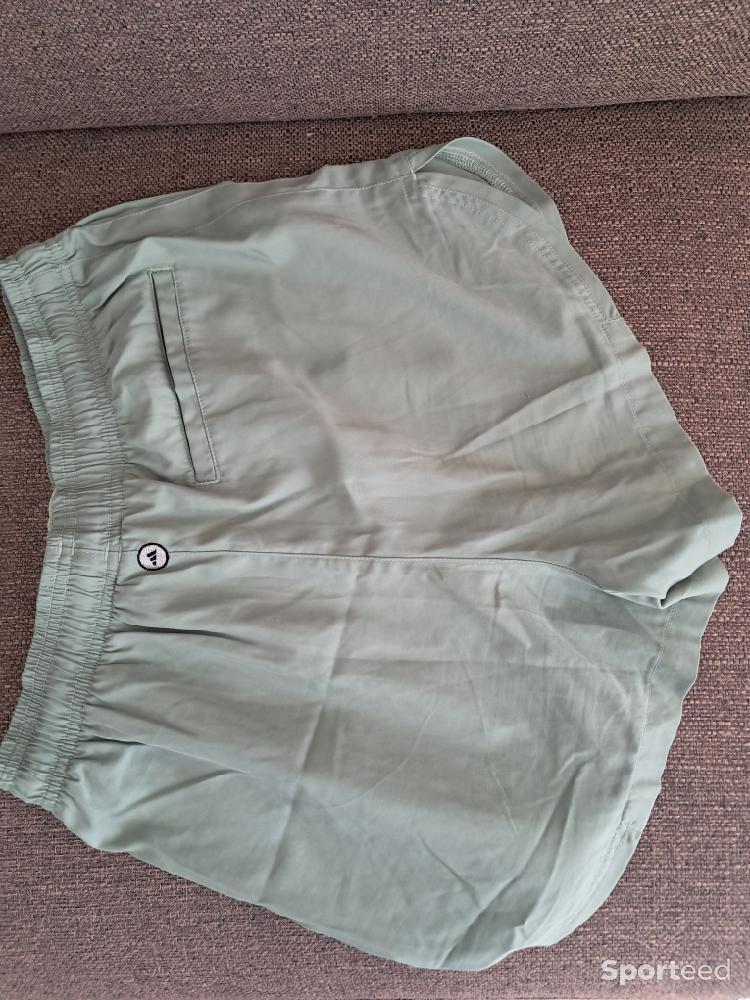 Tennis - Short tennis vert adidas taille 38 - photo 4