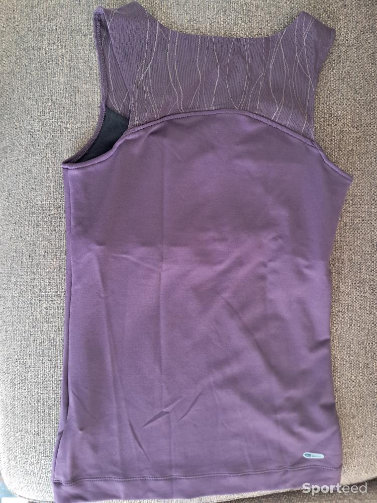Tennis - Tee shirt tennis bordeaux Puma taille 38  - photo 5