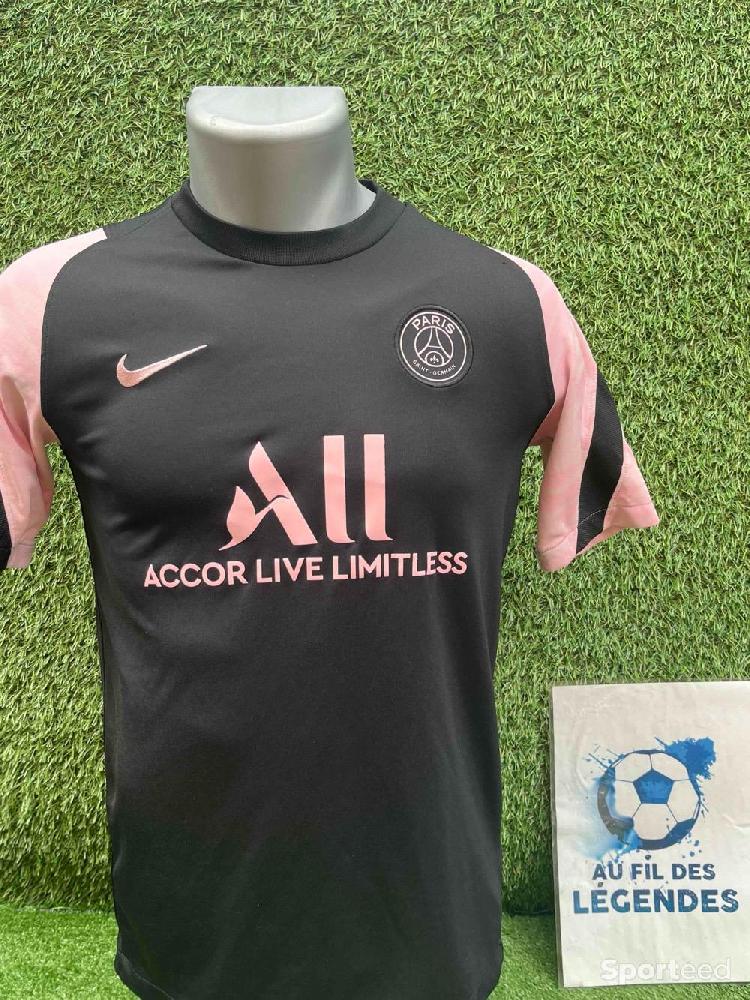 Football - Maillot training PSG  - photo 1