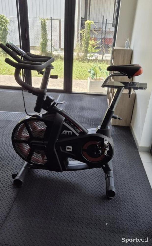 Fitness / Cardio training - Vélo biking - photo 3