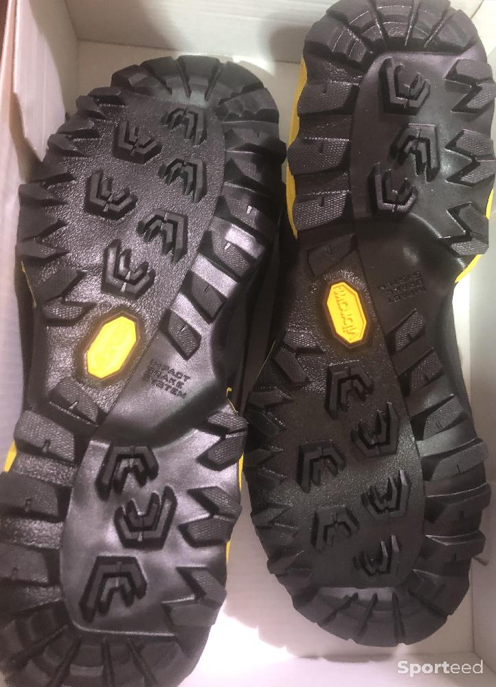 Escalade - Chaussures approche  - photo 2