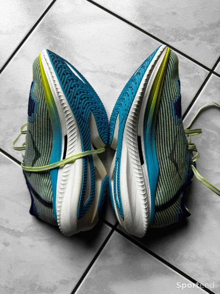 Course à pied route - HOKA Cielo X1 Carbon Taille 42 2/3 neuves - photo 2
