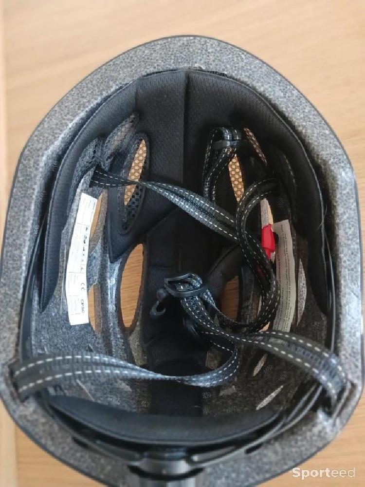 Vélo électrique - Casque Noir Lumineux - photo 3