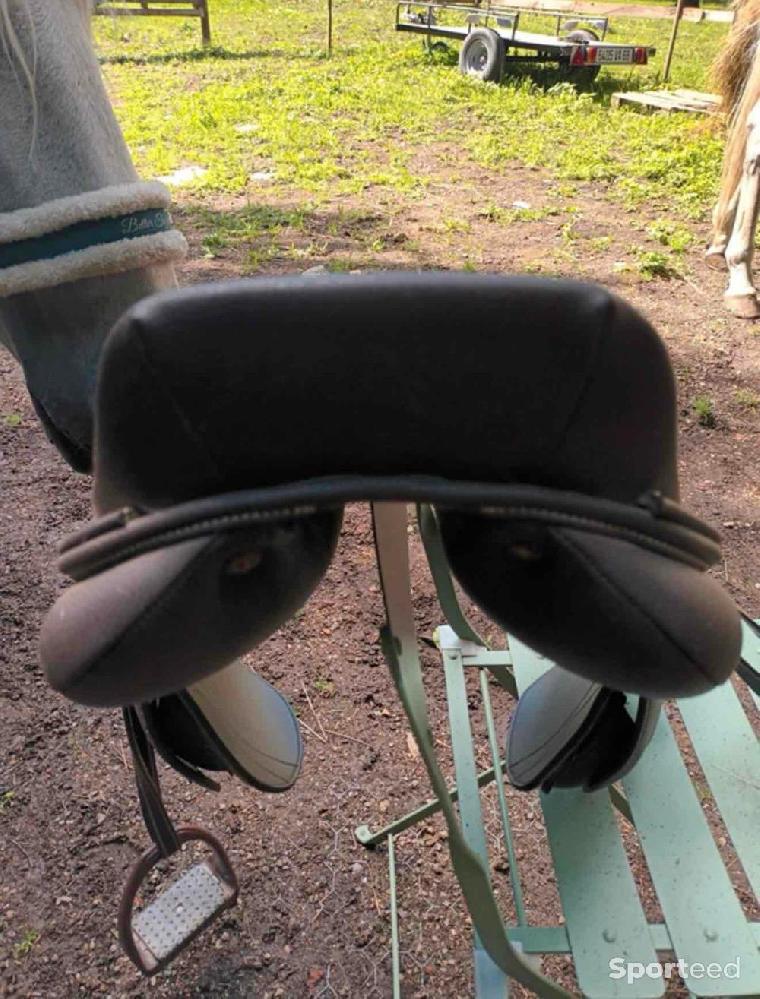 Equitation - Selle Norton pro jump 17 pouces - photo 2