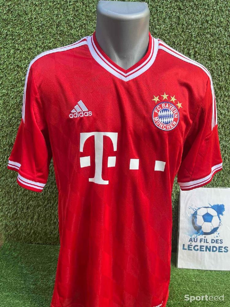 Football - Maillot lahm Bayern Munich  - photo 2