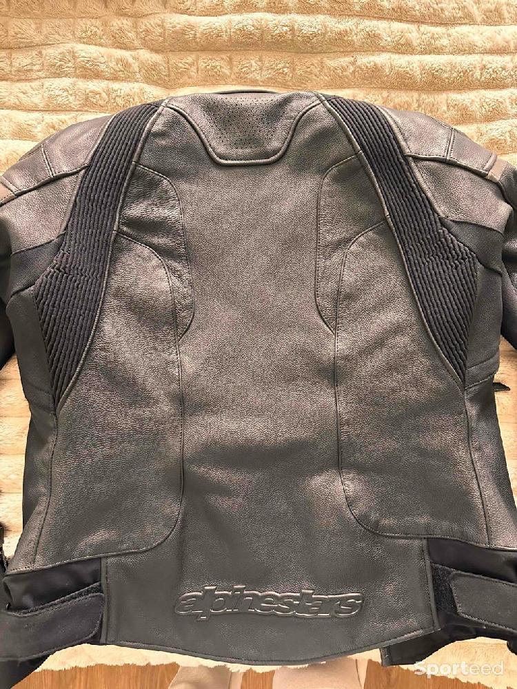 Moto route - Veste de moto cuir Stella GP Plus R V3 – quasi neuve - photo 2