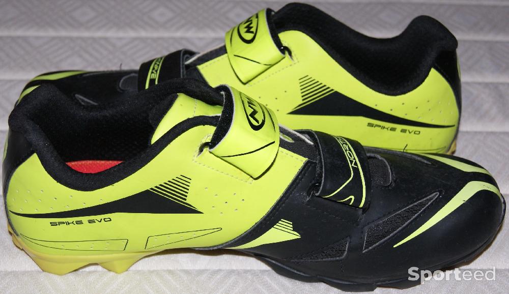 Vélo tout terrain - VTT - Chaussures vtt - 'NORTHWAVE' - modèle ' SPIKE EVO' - 44 - jaune et noir - photo 4