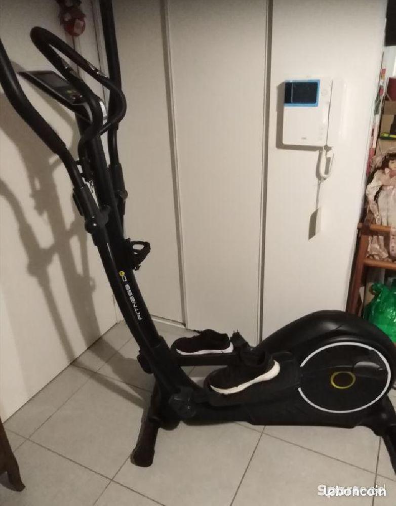 Fitness / Cardio training - A vendre vélo elliptique état neuf 180 euros, acheté 600 euros - photo 1