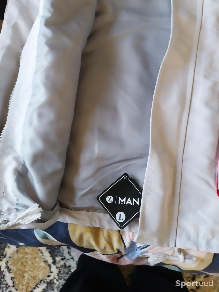Nautisme - Veste coupe vent neuve avec étiquette. Taille L. Marque Boohooman. - photo 4
