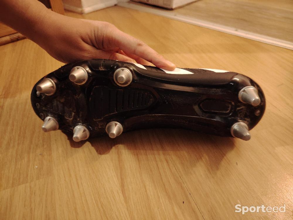 Rugby - Chaussures rugby presque neuves - photo 2