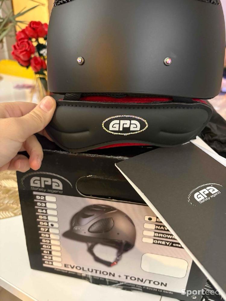 Equitation - Bombe GPA Speed Air personnalisée – Taille 56 – Neuve avec étiquettes - photo 2