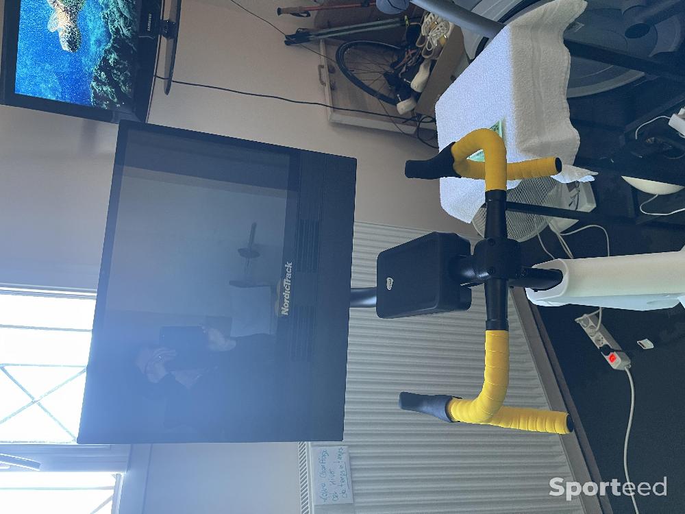 Vélo loisir / urbain - VÉLO INDOOR TOUR DE FRANCE NEUF JAMAIS SERVIS JUILLET 2025 - photo 3